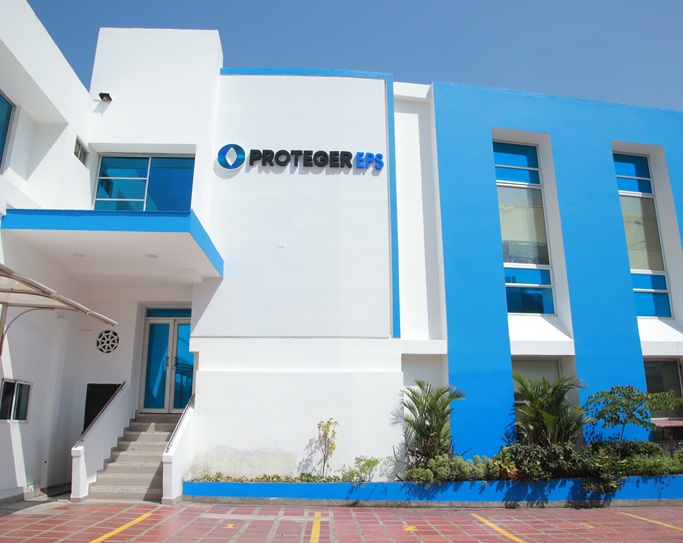Fachada principal de la sede de atención médica e instalaciones de la entidad